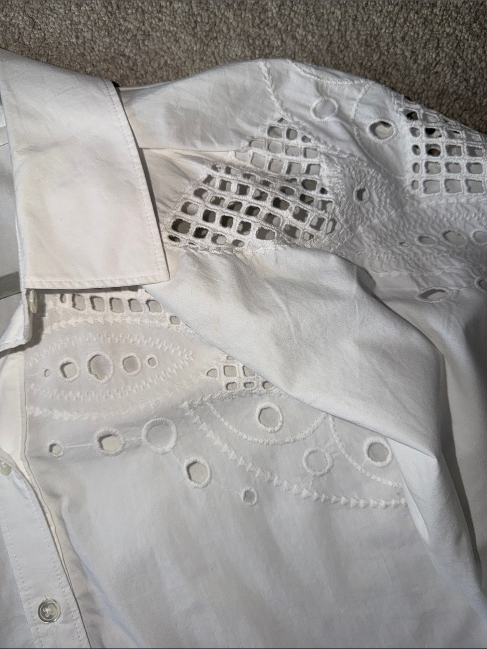 VERONICA BEARD White Lilah Eyelet Button Down Top Size 2 - Picture 7 of 10